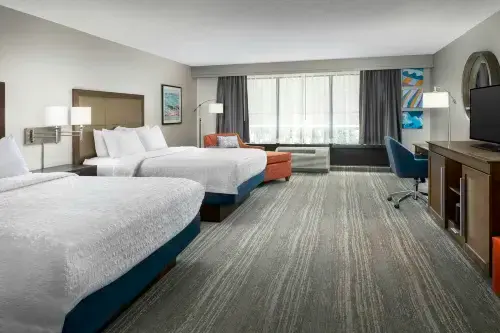 Hampton Inn & Suites Lake Mary at Colonial TownPark - parking