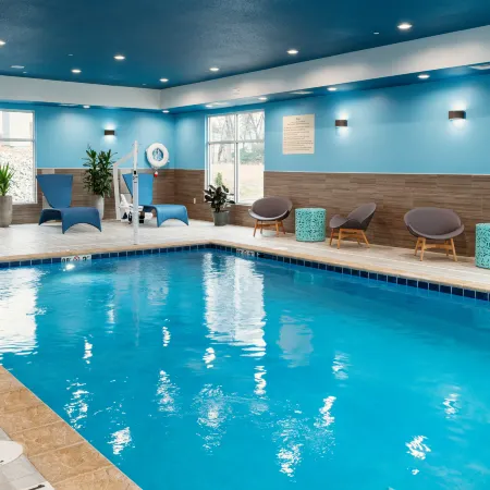 Hampton Inn & Suites Pittsburgh New Stanton