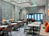 亞特蘭大巴克海特廣場希爾頓歡朋套房飯店 天鵝屋附近的飯店