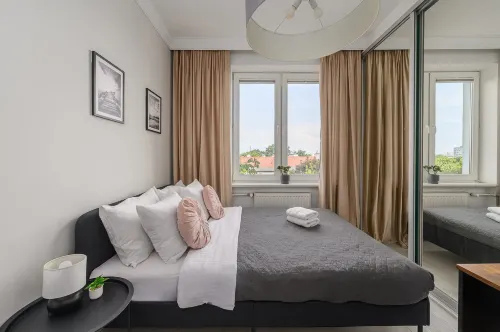 Flat With Quiet Courtyard - Jacuzzi