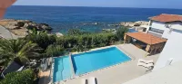 Seafront Villa, Pool & Kids' Pool, Lapta Walkway - maisons de vacances
