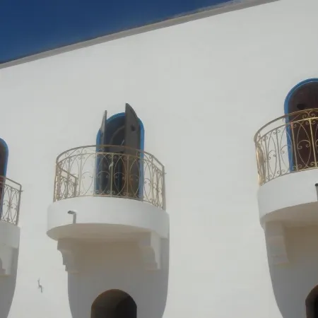 Jlidi Residence