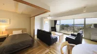 Katsuura Hilltop Hotel & Residence - Kolam Renang