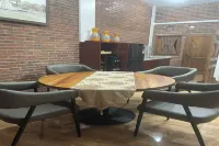 Homestay Omah Embun - Gasthöfe