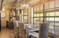 Cozy Lake Front Cabin23, Resort Pool,HotTub,Fire Pit,Kayaks,Pickle Ball,Trails!! - 샬레 호텔