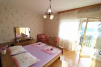 Apartment in Vinisce 100m from the Sea - 4-Star