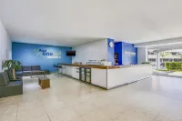 One Leon Poliforum - 3 звезды