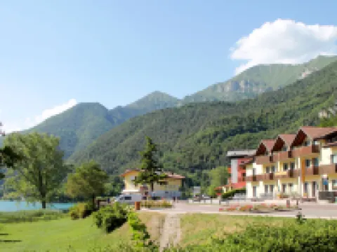Palafitte Hotel a Ledro
