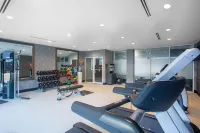 La Quinta Inn & Suites by Wyndham Oxford - С тренажерным залом