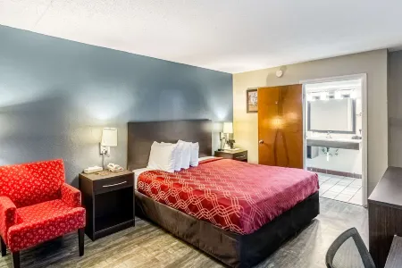 Econo Lodge Отели в г. Крествью