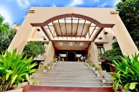 Kadamb Kunj Resort - Bharatpur Hotels near LN