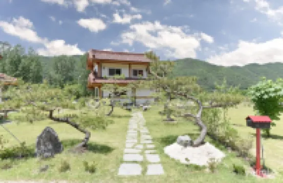 Gyeongju Samnamu Pension Hotels near Sinseonsa Temple