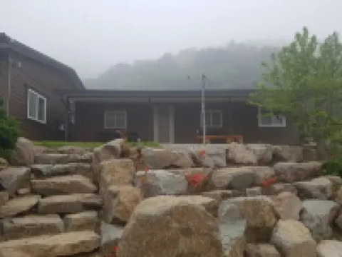 Jindo Brown Guest House โรงแรมในจินโด-กุน