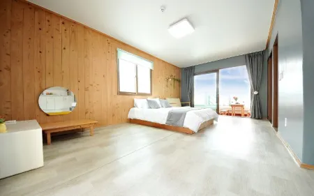 Tongyeong Happy Sea Pension Отели в г. Тхонъён