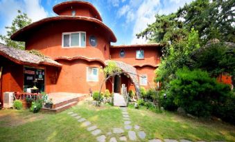 Taean Solmoe Maeul Pension