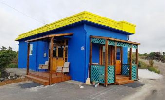 Jeju Dongmunbyeoljang Pension