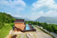 Sancheong Haneulbithosu Pension