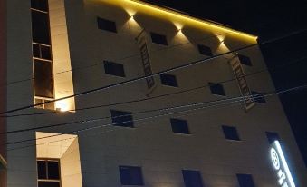 3. 브라운도트 천안..