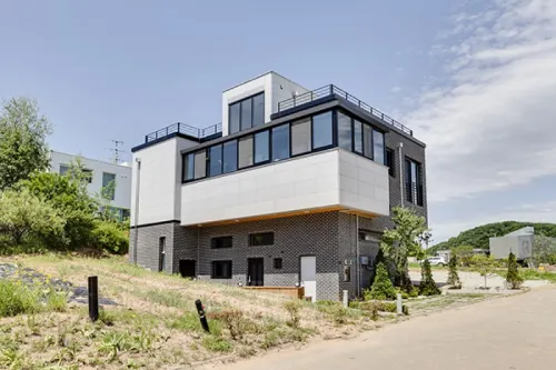 坡州莫里咖啡廳酒店 - 家庭旅館