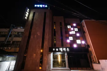 Gimhae Buwondong Terrace Отели в г. Кимхэ