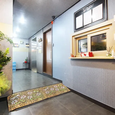 The May Hotel Songdo Busan Отели рядом с достопримечательностью «Смотровая площадка Сондо»