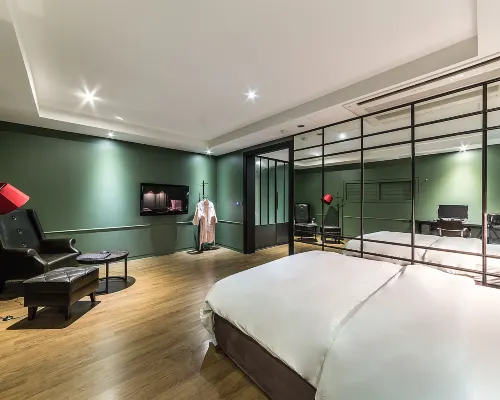 Gasan Marie Hotel Hotels near Mario Outlet