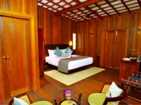 Niraamaya Retreats Cardamom Club Hotels in Thekkady