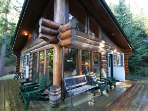 Cabin #97 - 'Pinecone' Log Cabin at the Lake That is Pet-Friendly!