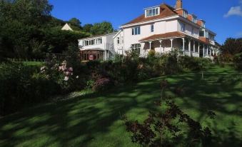 Dunkery Beacon Country House