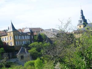 Maison de 2 chambres avec vue sur la ville terrasse et wifi a Marville