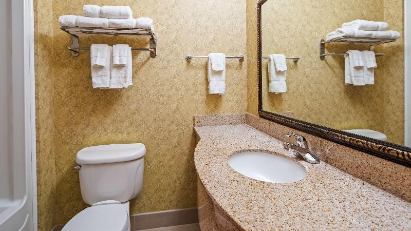 Best Western Plus Bradbury Inn and Suites