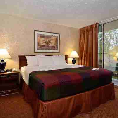 Best Western Branson Inn and Conference Center Rooms