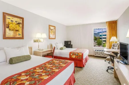 Comfort Inn & Suites Salt Lake City I-80 I-15 Downtown