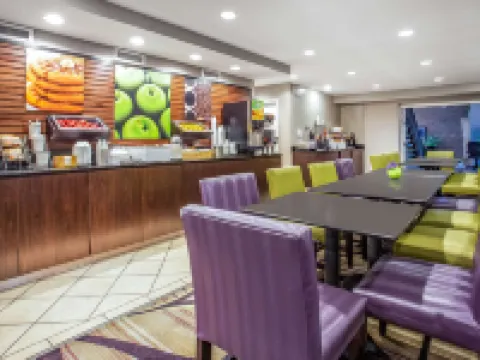 La Quinta Inn by Wyndham Oshkosh Hotels in Oshkosh