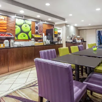 La Quinta Inn by Wyndham Oshkosh
