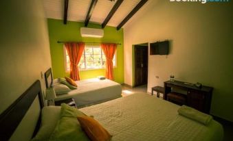 Hotel de Campo Villa de Ada - Housity