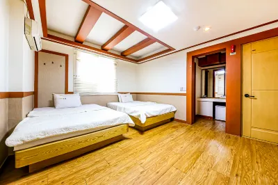 Theme Motel