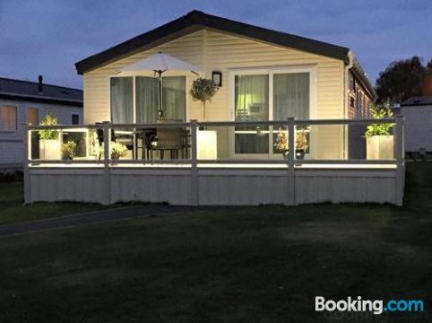 Highfields Holiday Park Clacton Hotel Overview