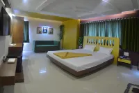 Hotel Barcelona Exotica Hotels near H.G. Electronics (Hully Gully Games)