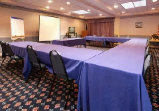 Comfort Suites Terre Haute University Area