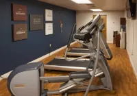 Comfort Suites Regency Park - Gym
