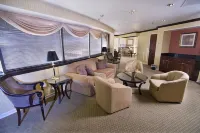 Crowne Plaza EDISON by IHG