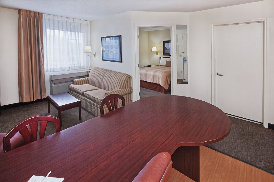 Sonesta Simply Suites Dallas Richardson