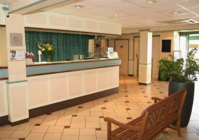 フロントデスク コンフォート ホテル エアポート CDGの写真