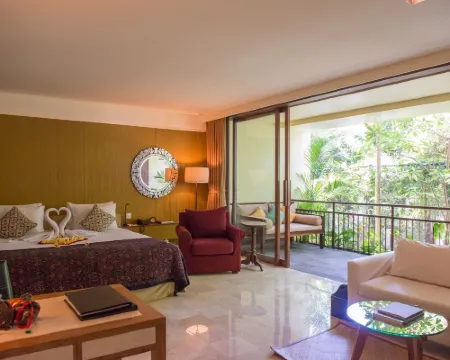 코마네카 앳 라사 사양 발리 호텔