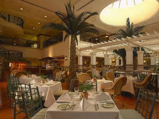 ドーセット グランド スバン ホテル スバン ジャヤ 宿泊予約 安い料金プラン 口コミ 部屋写真 Trip Com ドーセット グランド スバン ホテル スバン ジャヤ 宿泊予約 安い料金プラン 口コミ 部屋写真 Trip Com