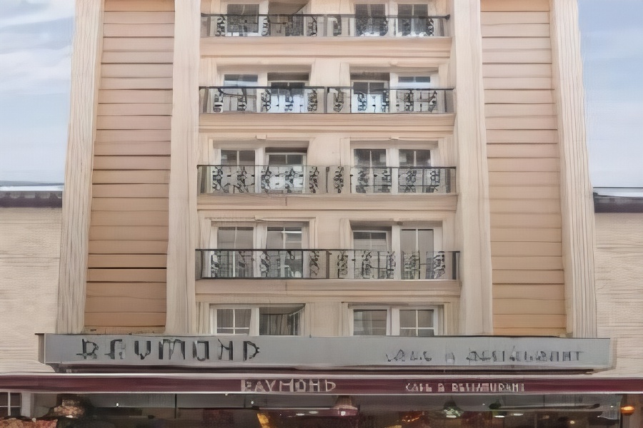 Raymond Hotel