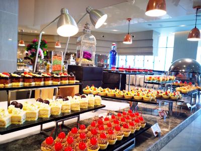 レストラン グランド イオン デリーマン ホテルの写真