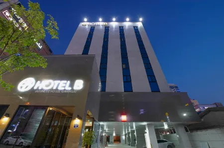 Hotel B Отели рядом с достопримечательностью «Национальный университет Чоннам»