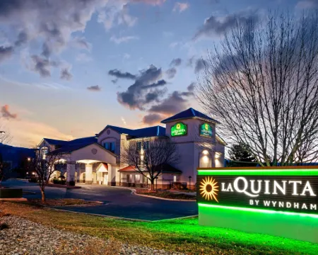 La Quinta Inn & Suites by Wyndham Fruita Hotels in Mesa County